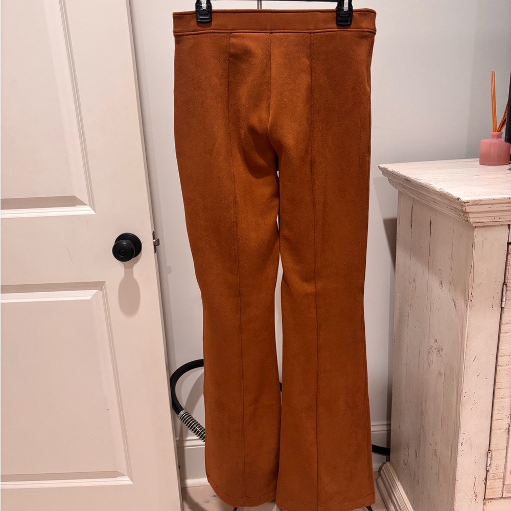 SPANX Faux Suede Flare Pants Size Large - Picture 6 of 6